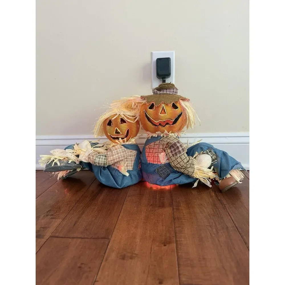 Gemmy Halloween Couple Sitting Fiber Optic Lights Yellow Scarecrow Pumpkin